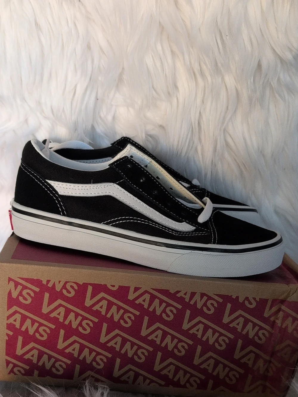 Vans Old Skool Low Top Sneakers - Black & White